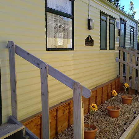 Apartment Dingle Mobile Home Peace And Quiet Entire Place